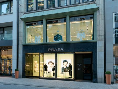 prada hamburg karriere|praktikum bei prada.